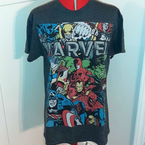 Marvel Tops - Marvel Size M Gray Tee Shirt
